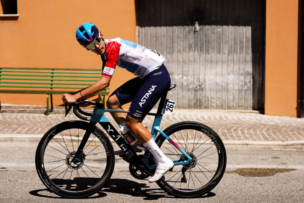 Matteo Scalco diventa professionista, promozione con l’Astana: “Guardavo le vittorie di Nibali con questa squadra…”