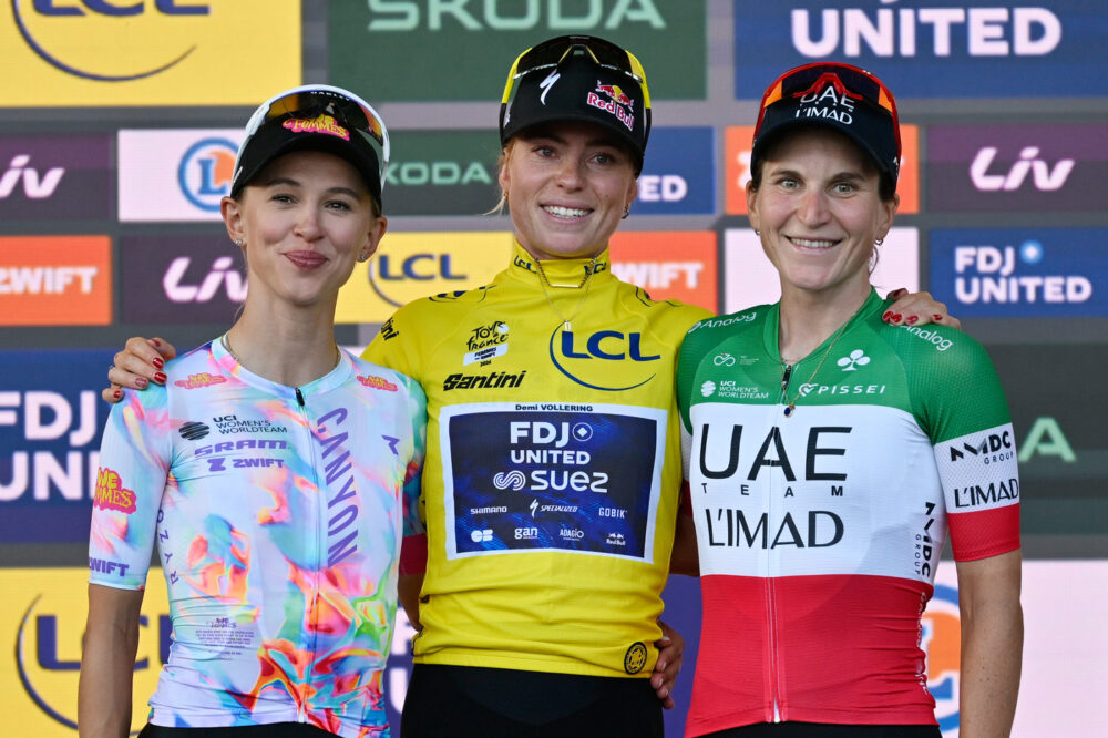 Longo Borghini sul podio al Tour de France: “Uno dei momenti più belli della carriera. Ho forato nel finale…”