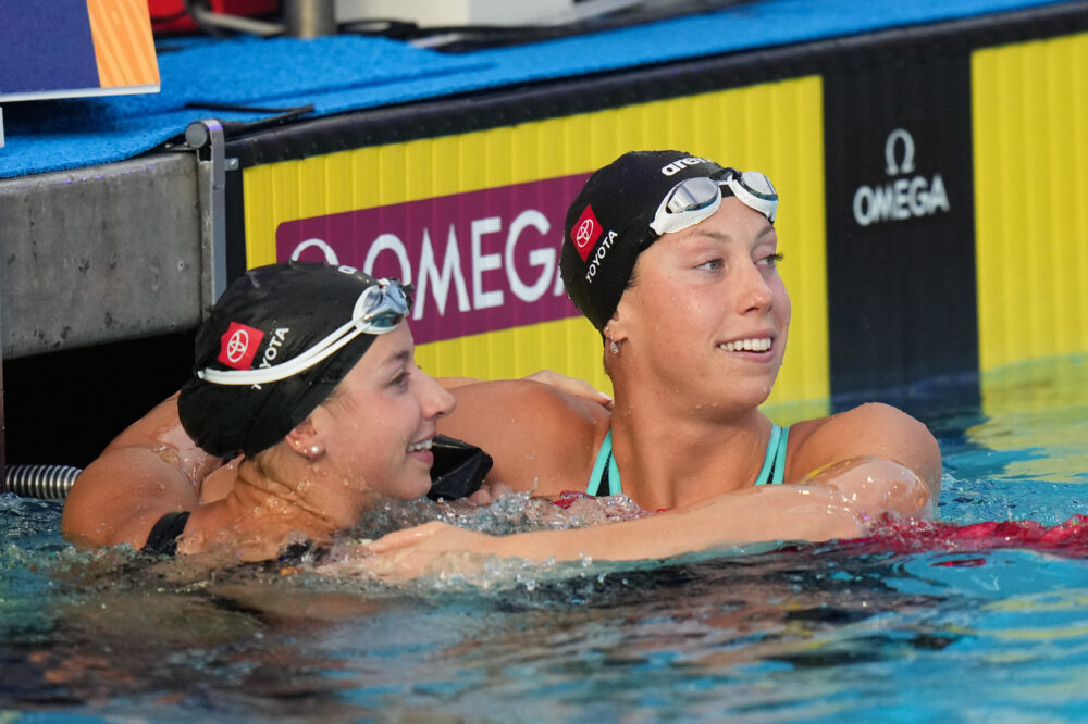 Kate Douglass porta i 50 sl in una nuova dimensione: tremendo doppio record del mondo, messaggio a Curtis