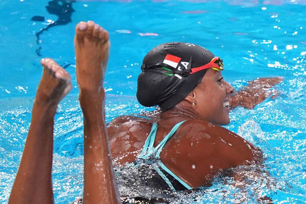Sara Curtis abbatte una barriera simbolica, mette paura alle favorite ed è bronzo nei 50 sl!