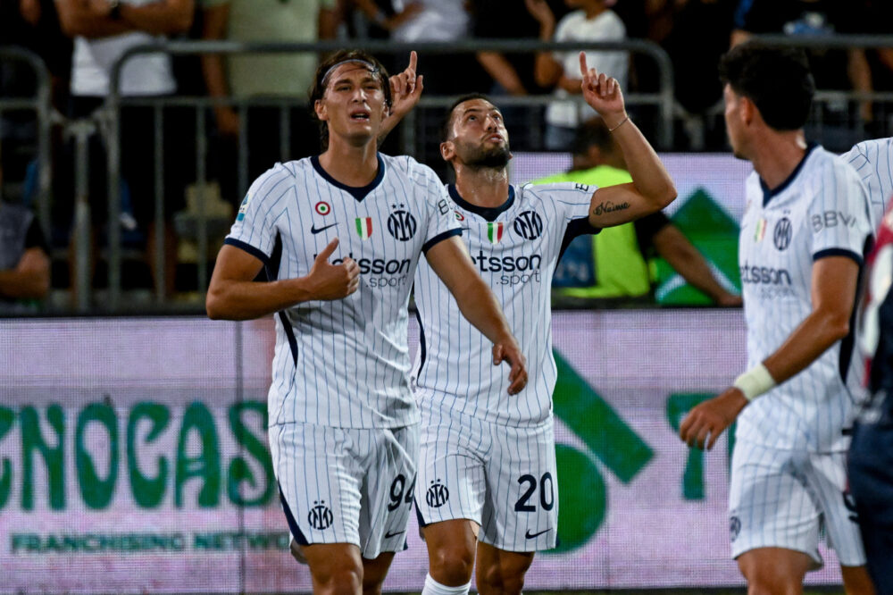 Il Como espugna Napoli, Inter e Lazio volano in testa alla Serie A