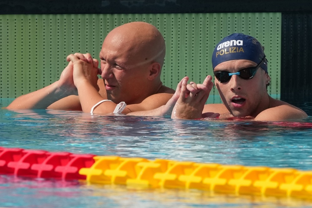 Nuoto, Filippo Bertoni firma la tripletta nei Campionati Italiani di categoria a Roma