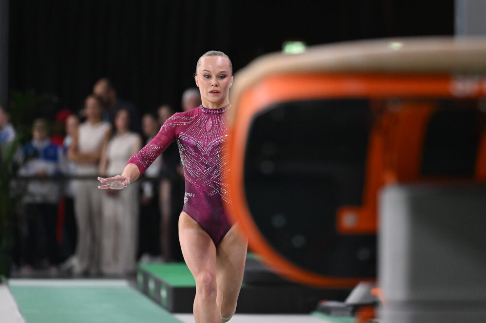 Angelina Melnikova emoziona con il Cheng e vince il volteggio agli Europei: secondo oro da imbattuta