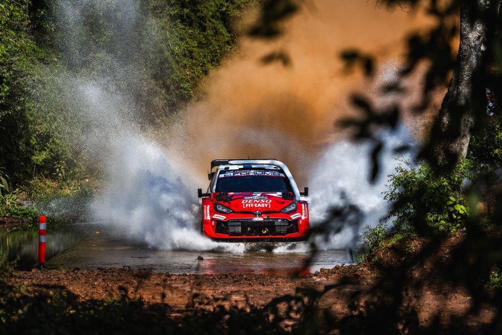 Sami Pajari in vetta anche dopo il durissimo sabato del Rally del Paraguay