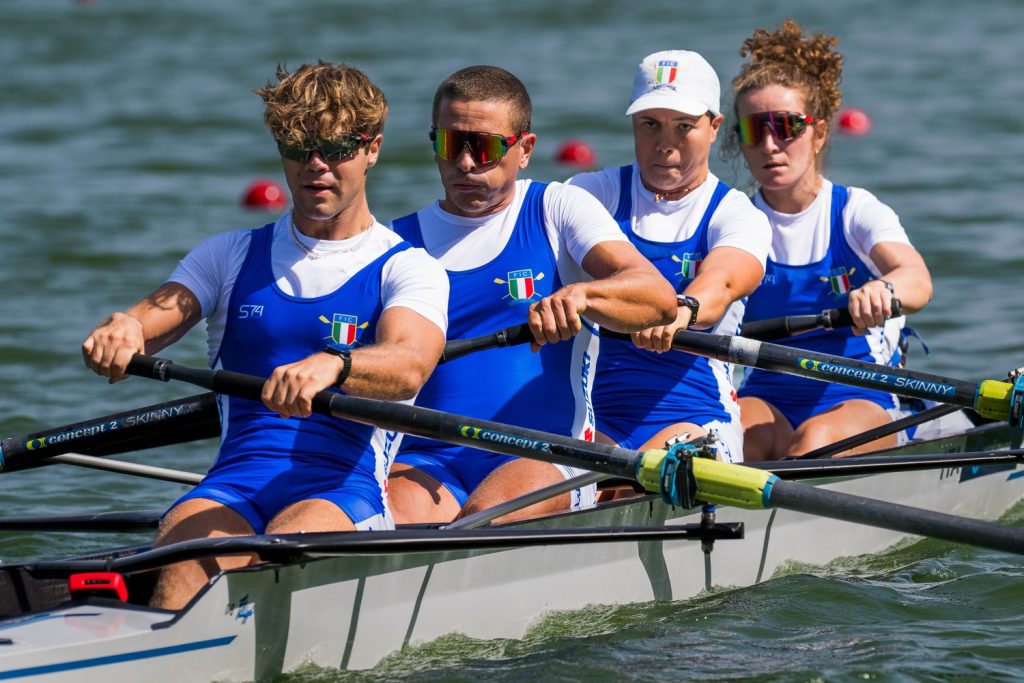 Il quattro con PR3 misto si ferma ai piedi del podio ai Mondiali di canottaggio