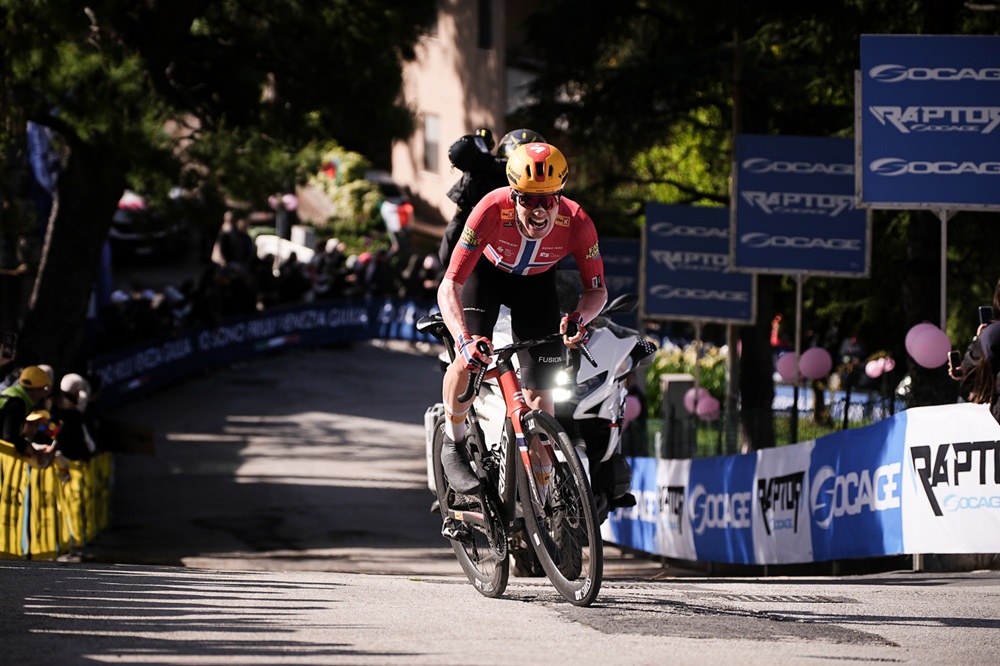 Pagelle Vuelta a España 2026: Leknessund e Van Aert protagonisti da subito. Pogacar stimolato nel finale