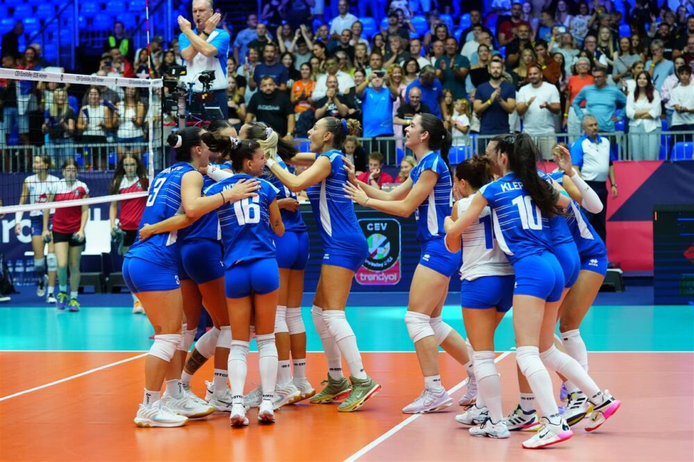 Volley femminile, Francia eliminata agli Europei! Colpaccio a effetto della Grecia, Serbia costretta alla rimonta