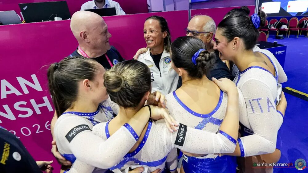 L’Italia può vincere l’oro ai Mondiali di ginnastica artistica? Enrico Casella: “Nel 2027 saremo in lotta”. L’analisi sugli Europei