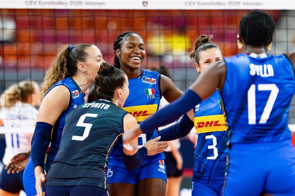 L’Italia vince il girone agli Europei 2026 di volley femminile: la nuova classifica, duello Francia-Svezia