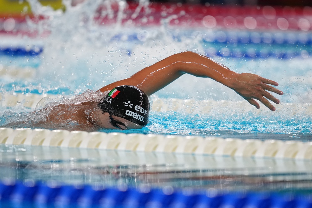 L’Italia si qualifica con facilità per la finale della 4×200 stile libero mista agli Europei