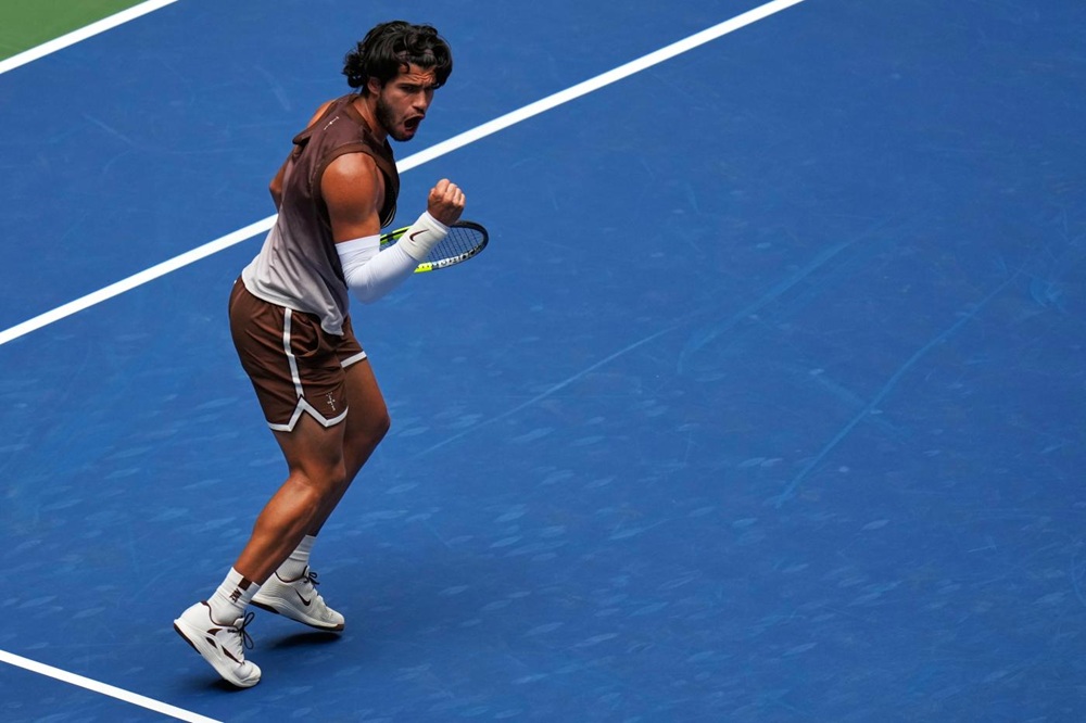 Alcaraz riparte con una vittoria. Buon esordio agli US Open contro Safiullin