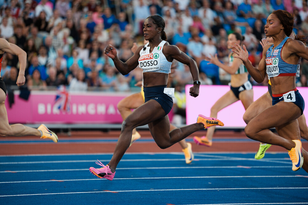 L’Italia pasticcia nei cambi e manca il podio europeo nella 4×100 femminile: Gran Bretagna in trionfo