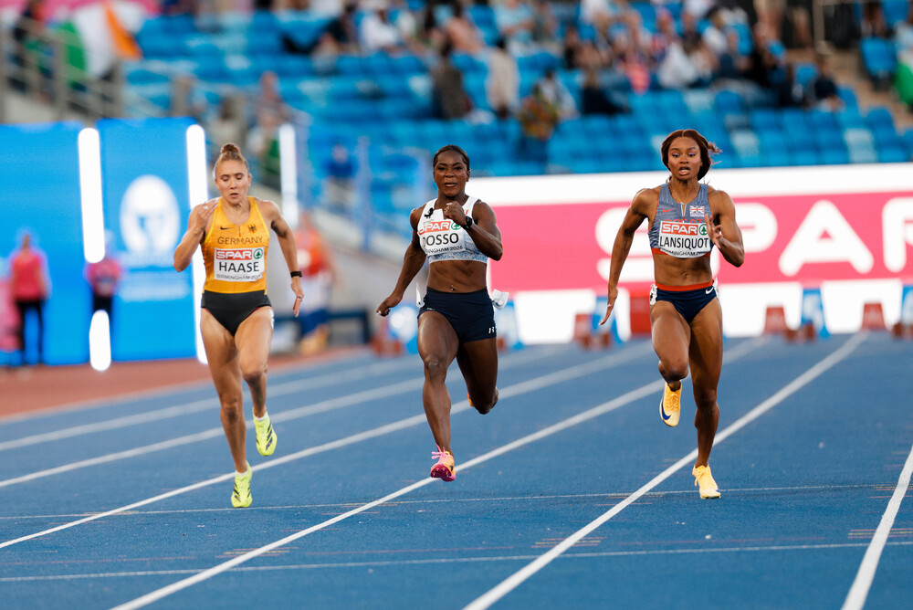 Zaynab Dosso crolla sulla distanza, medaglia lontana agli Europei. Amy Hunt reginetta sui 100 metri