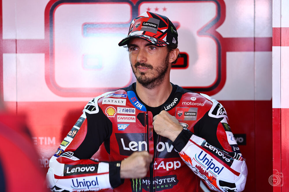 Bagnaia rassegnato: “Fino al 2024 e in Giappone 2025 la Ducati si é comportata in un modo, poi é stato diverso”