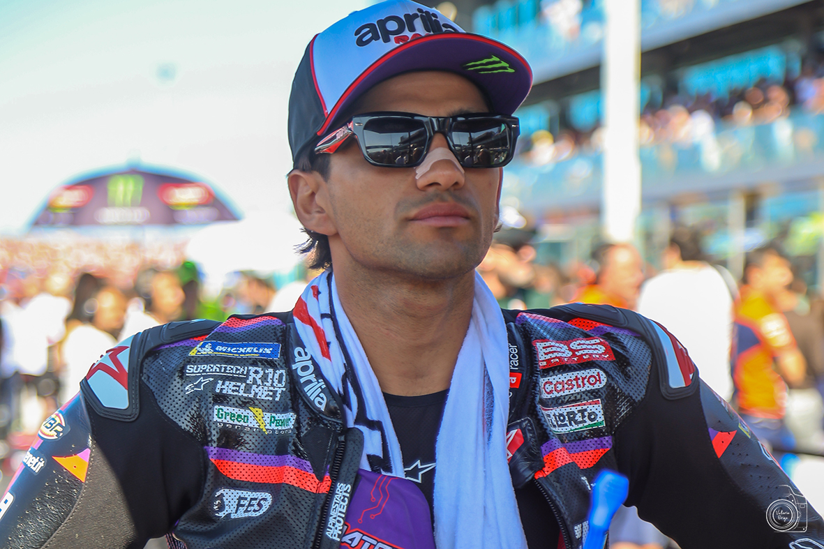 Jorge Martin spiega: “La moto andava bene, ho avuto un problema al braccio destro”