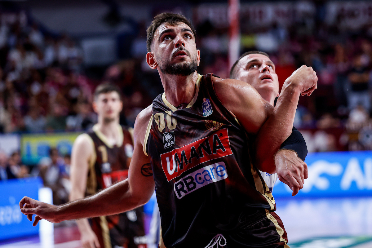 Basket, nessuna inversione di tendenza: solo 15 italiani nel quintetto titolare nella prima giornata di Serie A