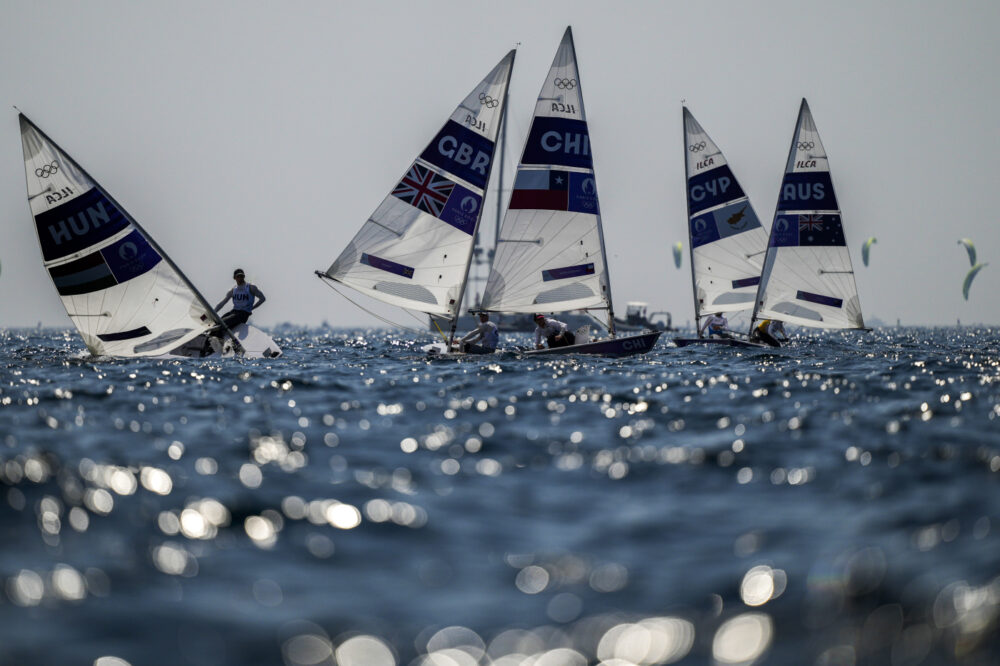 Vela: Charlotte Rose conquista l’oro ai Mondiali ILCA6, Plasschaert non rimonta