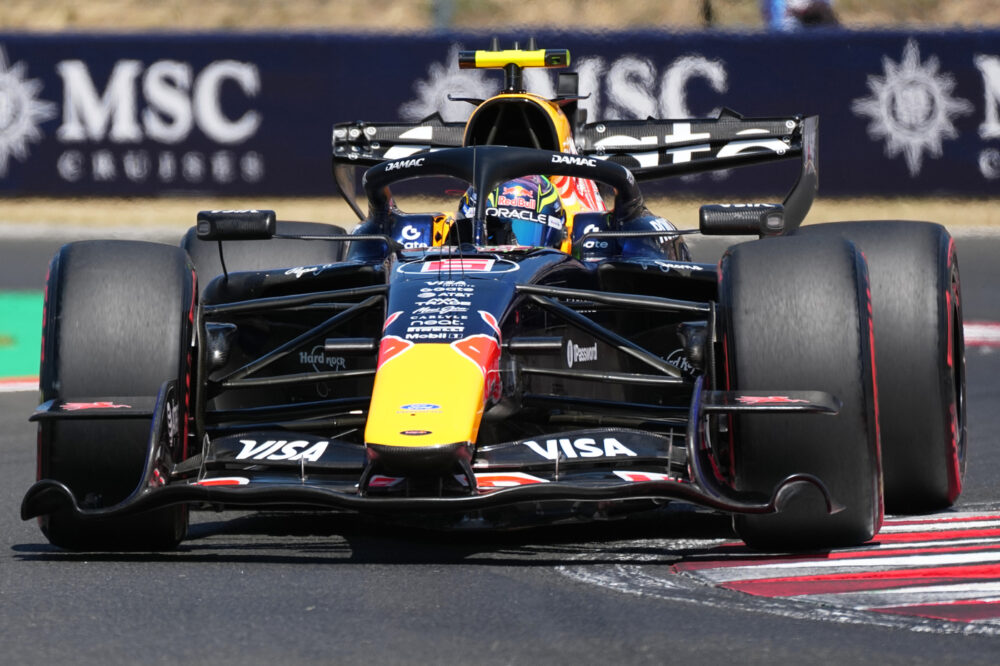 F1, Isack Hadjar salta anche il GP di Spagna: confermato il suo sostituto in Red Bull