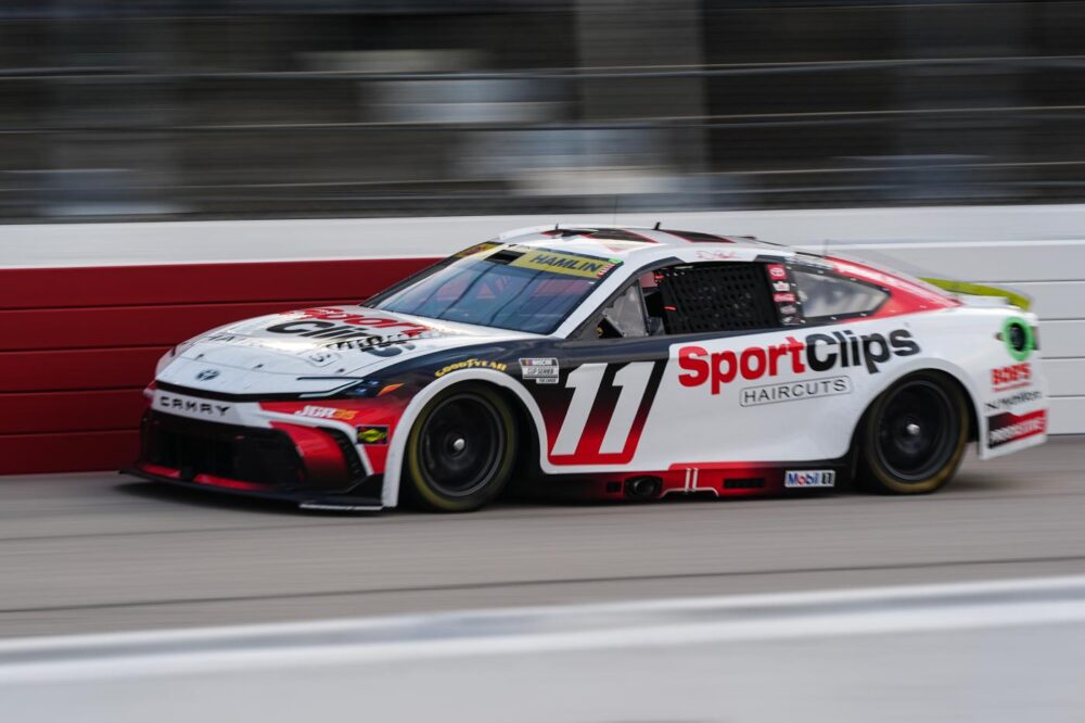 NASCAR, la Chase continua a St. Louis. Hamlin prova a restare leader