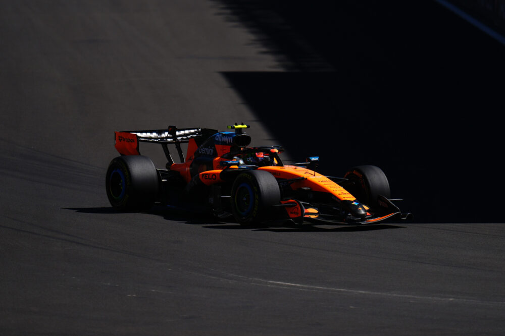 F1, Norris strappa la pole position ad Antonelli per un soffio. Due Ferrari in top5 al Madring