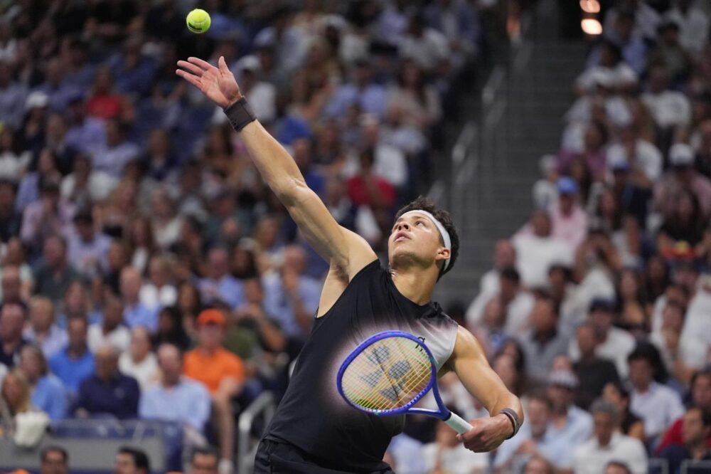 Record del mondo, anzi no… Cos’è successo a Ben Shelton e il servizio agli US Open: i dettagli sulla velocità e la gioia strozzata