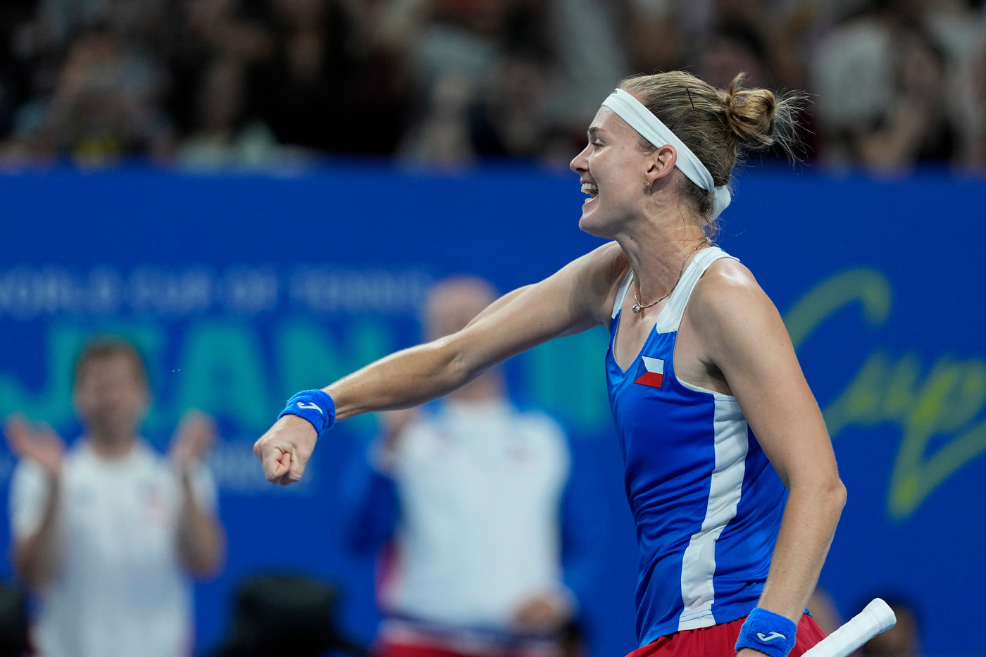 Billie Jean King Cup 2026: Cechia in semifinale con le vittorie di Bouzkova e Noskova