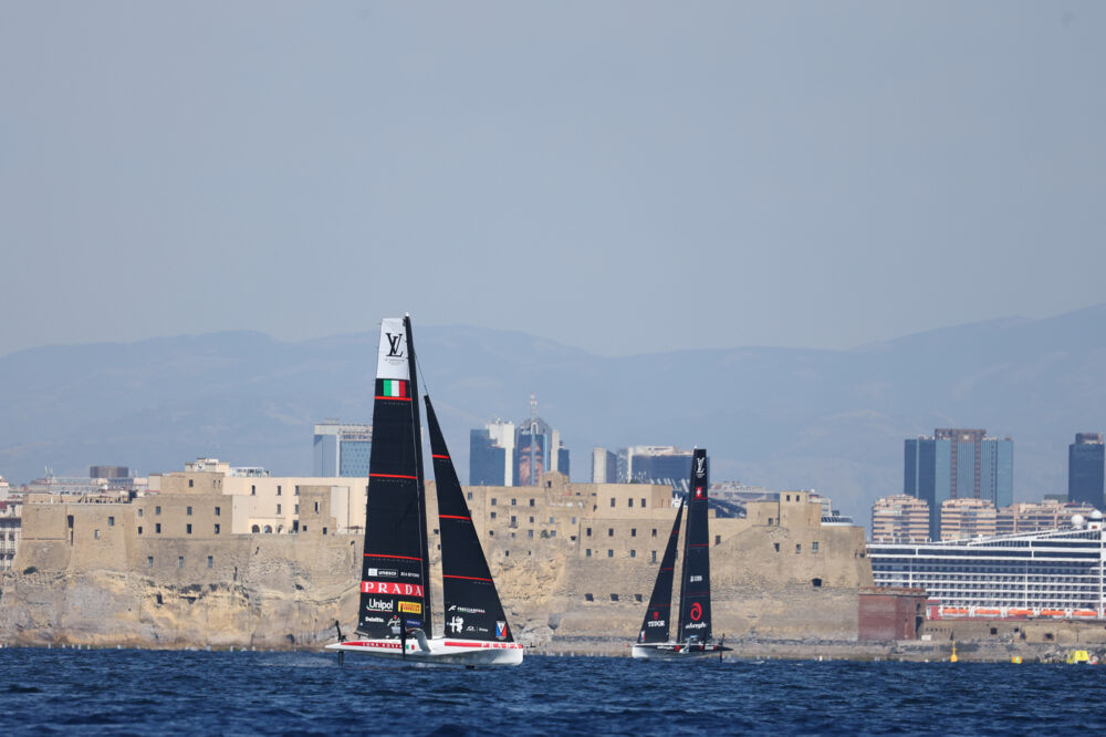 America’s Cup oggi, regate preliminari Napoli 2026: orari 25 settembre, tv, programma, streaming