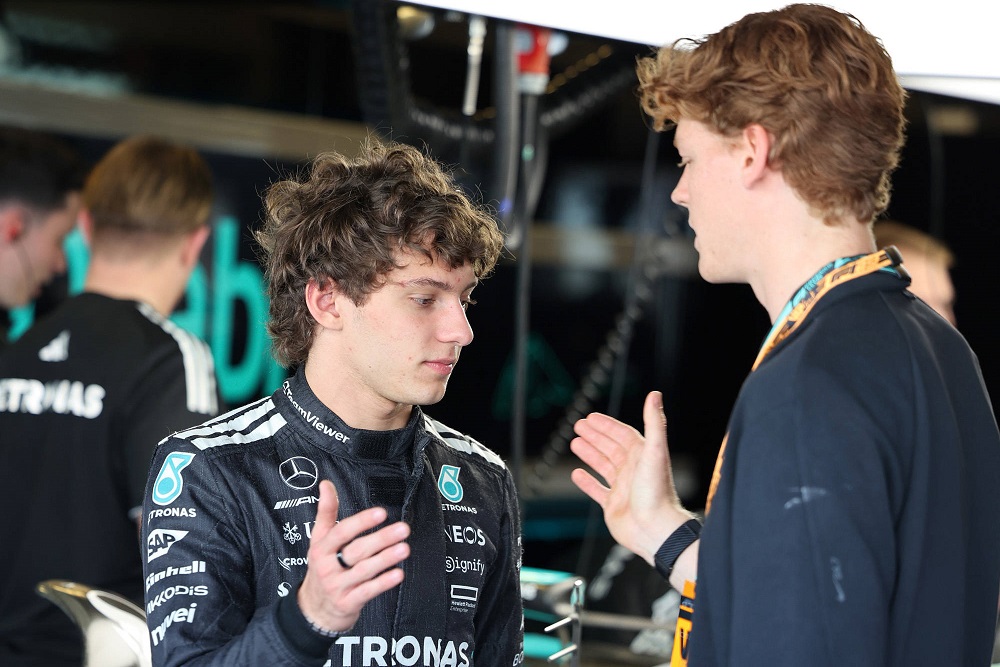 Jannik Sinner a Monza per Kimi Antonelli e Ferrari: il paddock si riempie di stelle