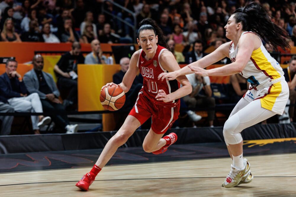 Basket femminile: la Spagna ci prova per tre quarti, ma gli USA vanno in finale ai Mondiali