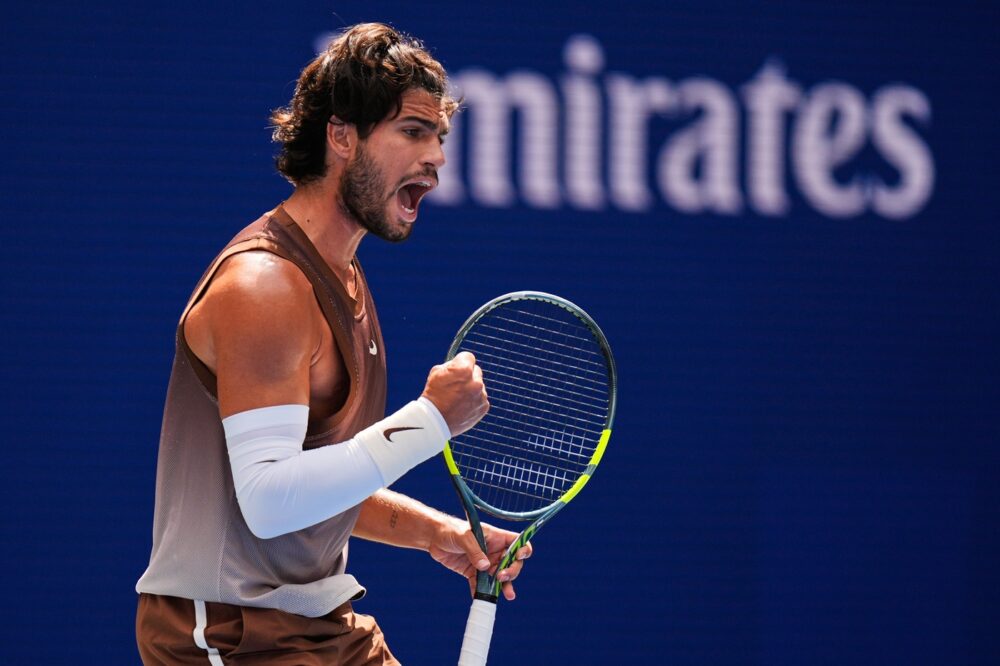 Alcaraz, dopo aver concesso un set, domina Faria e approda ai sedicesimi dello US Open