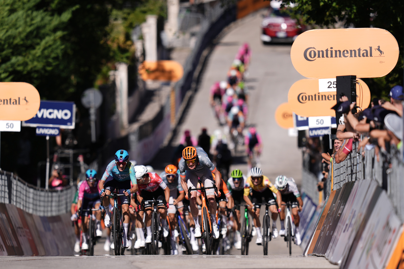 Giro di Campania 2026: il percorso ai raggi X. Finale per velocisti. Attenzione alla variabile vento
