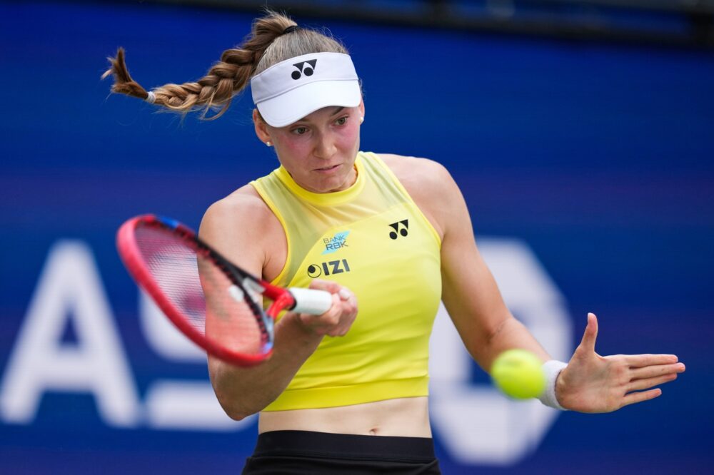 US Open 2026, colpo doppio per Rybakina. La nuova numero uno del mondo sfiderà Gauff in semifinale