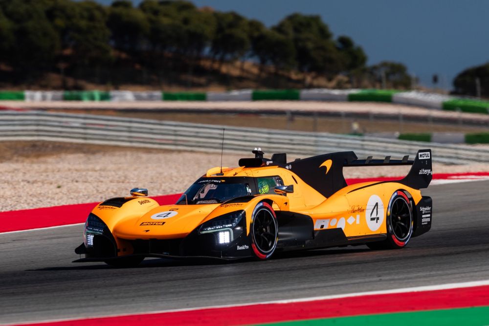 Lando Norris prova l’Hypercar della McLaren: test a Portimao per il campione mondiale di F1