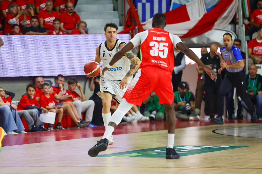 Basket, vittoria casalinga per Udine in Serie A. Colpi esterni di Napoli contro la Maxima Roma e della Virtus Bologna su Varese