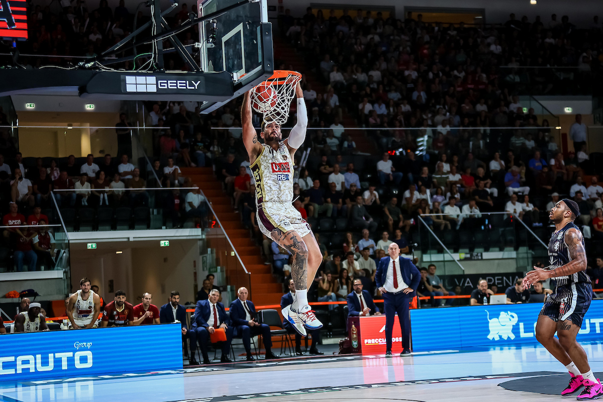 Basket: la sfida di Venezia all’Olimpia Milano per la finale di Supercoppa Italiana