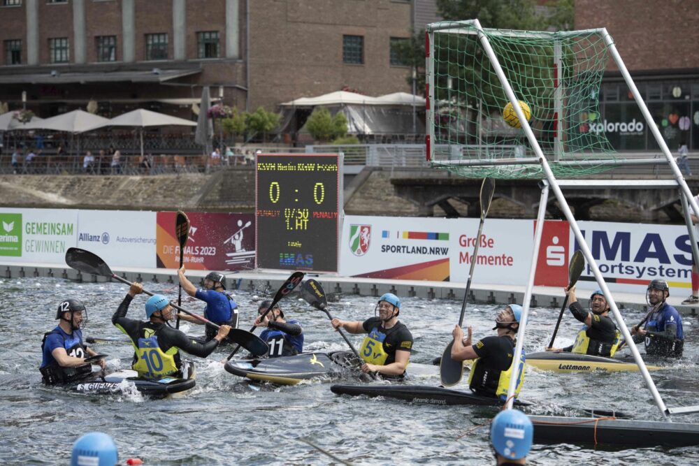 Canoa polo, l’Italia concede il bis ai Mondiali: Svezia battuta e pass per la seconda fase