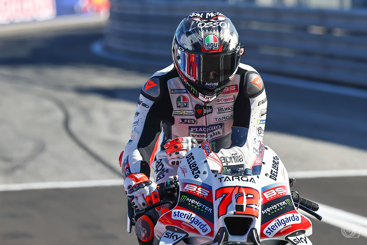 MotoGP, livree speciali a Misano: l’Aprilia per Vespa e Gilles Villeneuve, Gresini per Marco Simoncelli