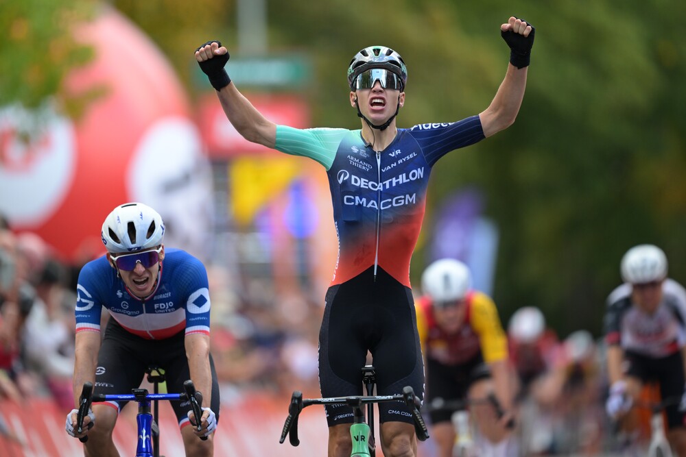 Aubin Sparfel firma la rasoiata al GP de Wallonie, vittoria di lusso a vent’anni