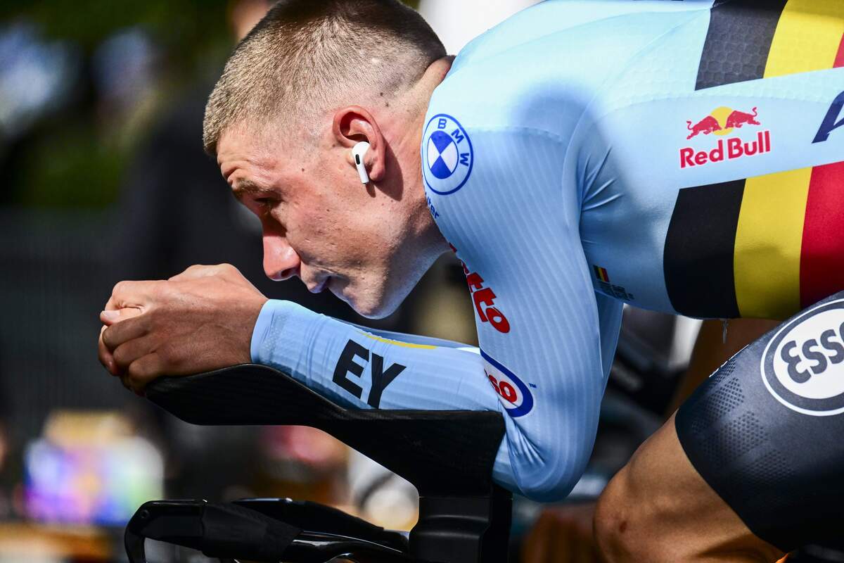 Remco Evenepoel di un altro pianeta: poker d’oro nella cronometro dei Mondiali. Ganna argento, Seixas è speciale