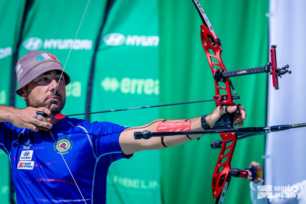 Tiro con l’arco: Nespoli e Di Francesco si fermano ai quarti delle Finals, vittorie per India e Cechia