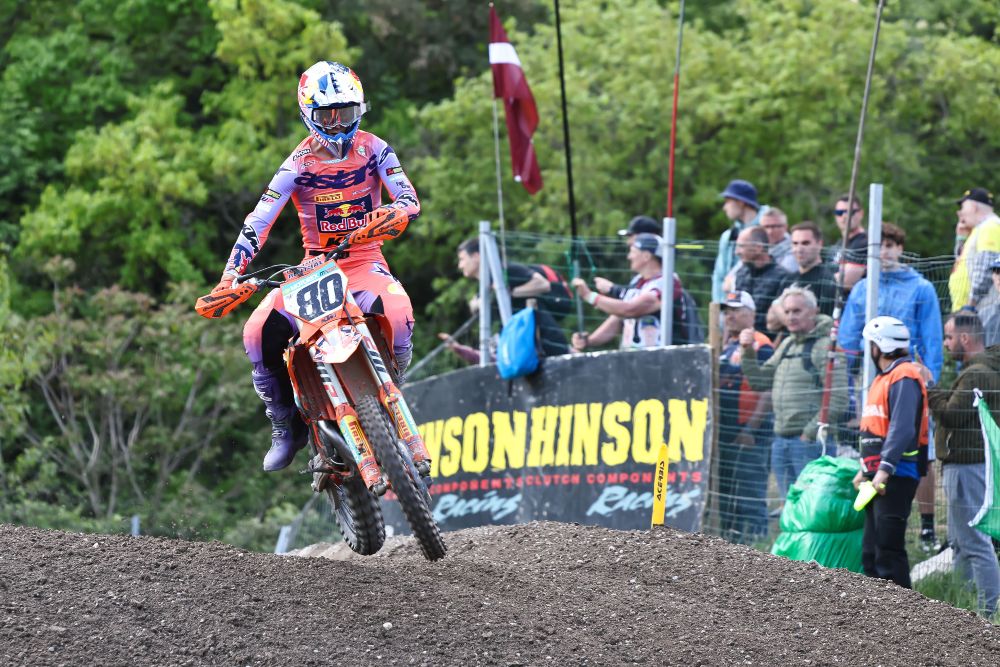 LIVE Motocross, GP Cina MXGP 2026 in DIRETTA: italiani per stupire