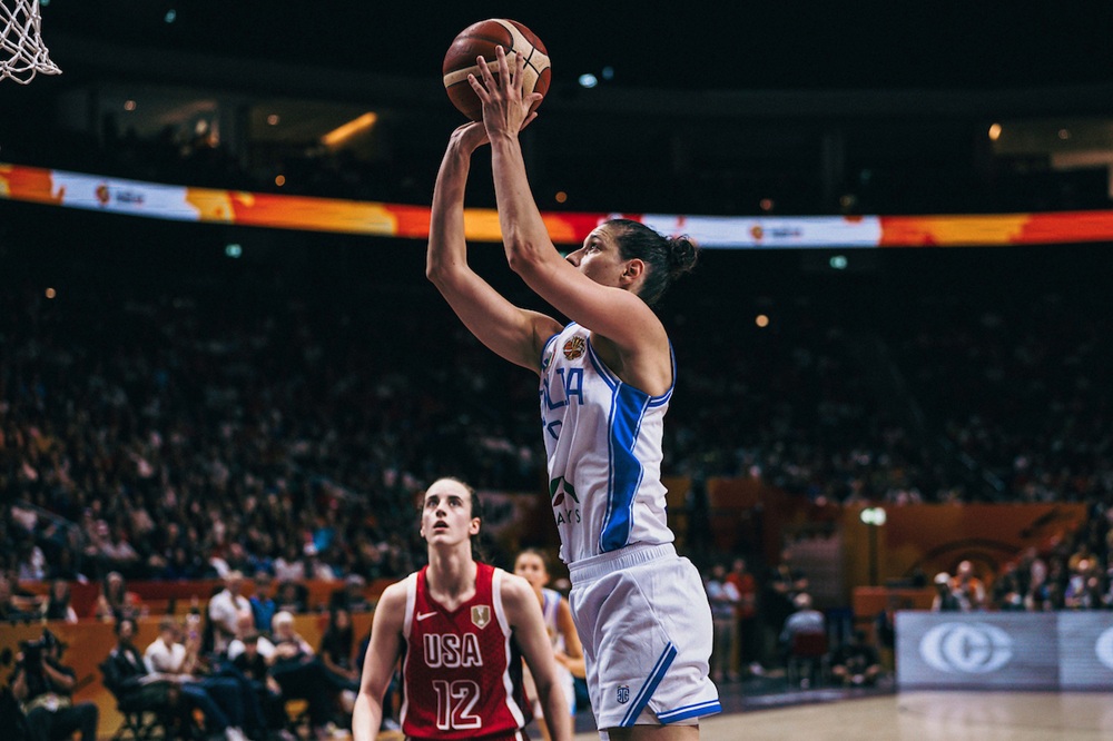 Basket femminile, una monumentale Italia mette paura agli USA e si arrende solo nel finale ai Mondiali