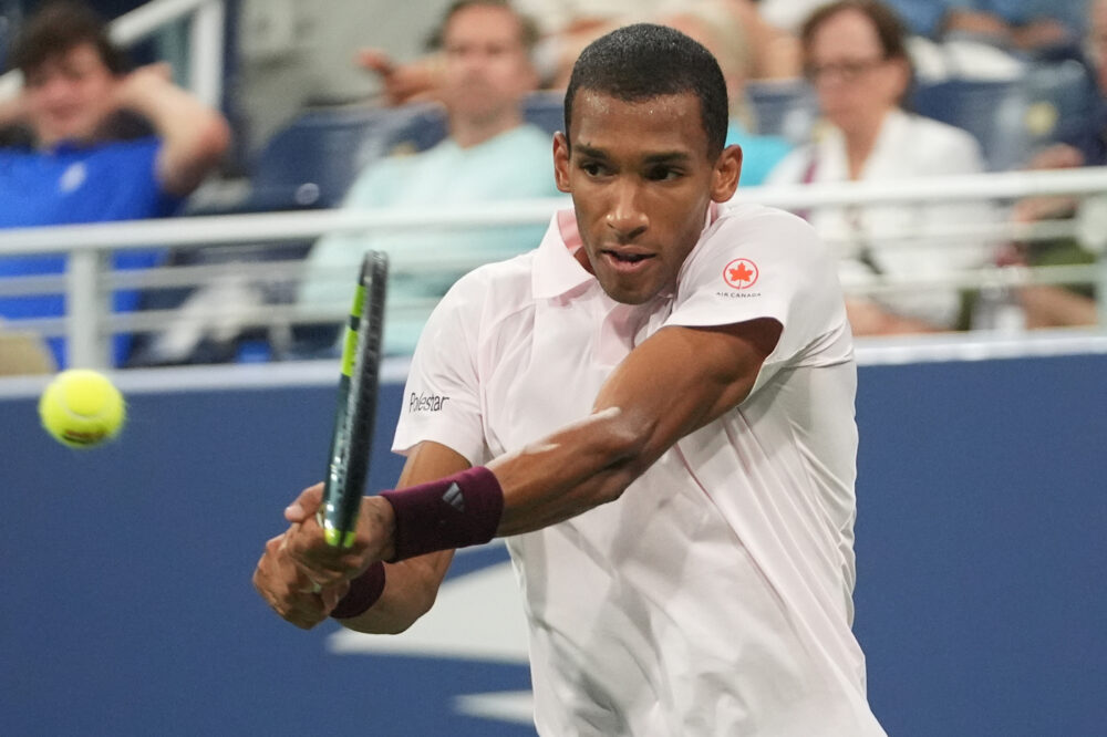 Auger-Aliassime salta Bruxelles e Basilea: ATP Finals e top-10 a serio rischio