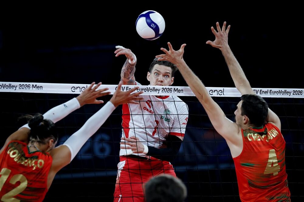 Volley, la Polonia debutta in scioltezza agli Europei. Francia tentennante con la Svizzera, l’Ucraina lascia un set