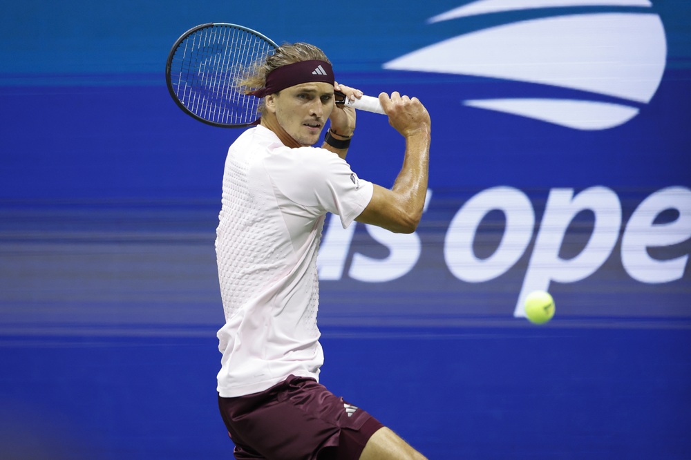 US Open 2026, un’altra maratona per Zverev. Eliminati Auger-Aliassime e De Minaur, avanti Cobolli e Darderi