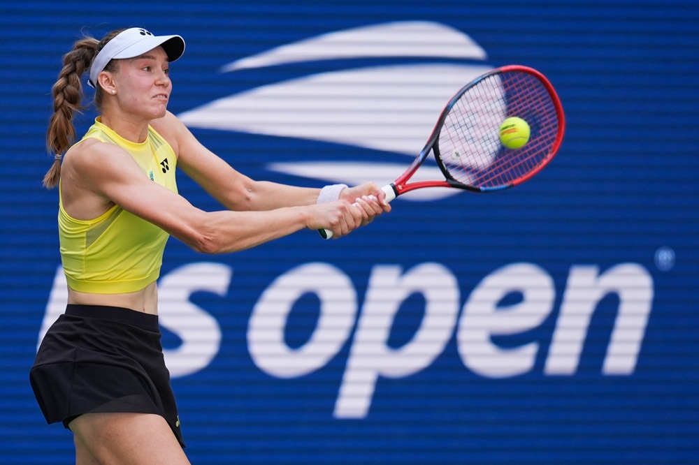 Tennis, Elena Rybakina è la nuova numero uno del mondo. Sorpasso a Sabalenka