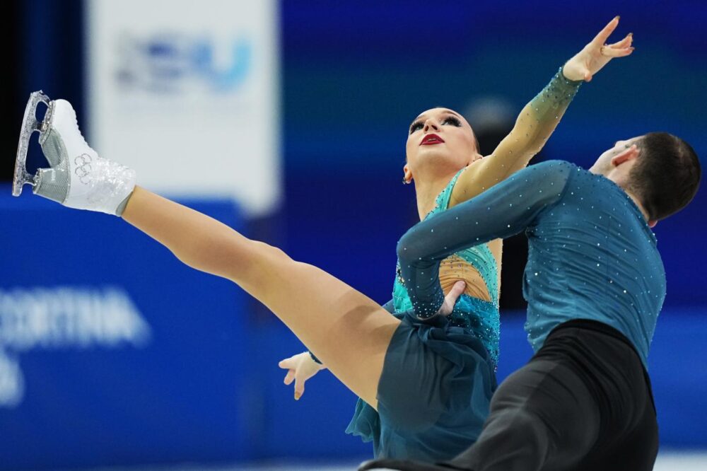Grand Prix De France 2026: Metelkina-Berulava in controllo dopo lo short, buon ritorno per Boikova-Kozlovskii