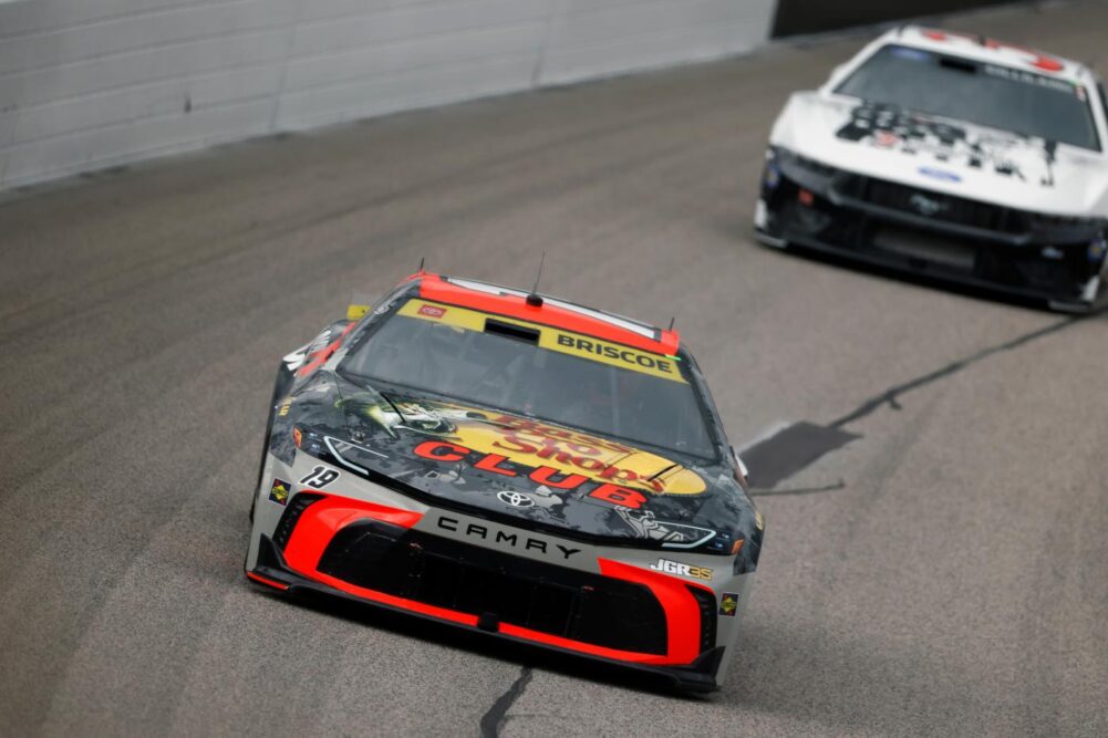 NASCAR, Briscoe ferma Larson e vince a Las Vegas