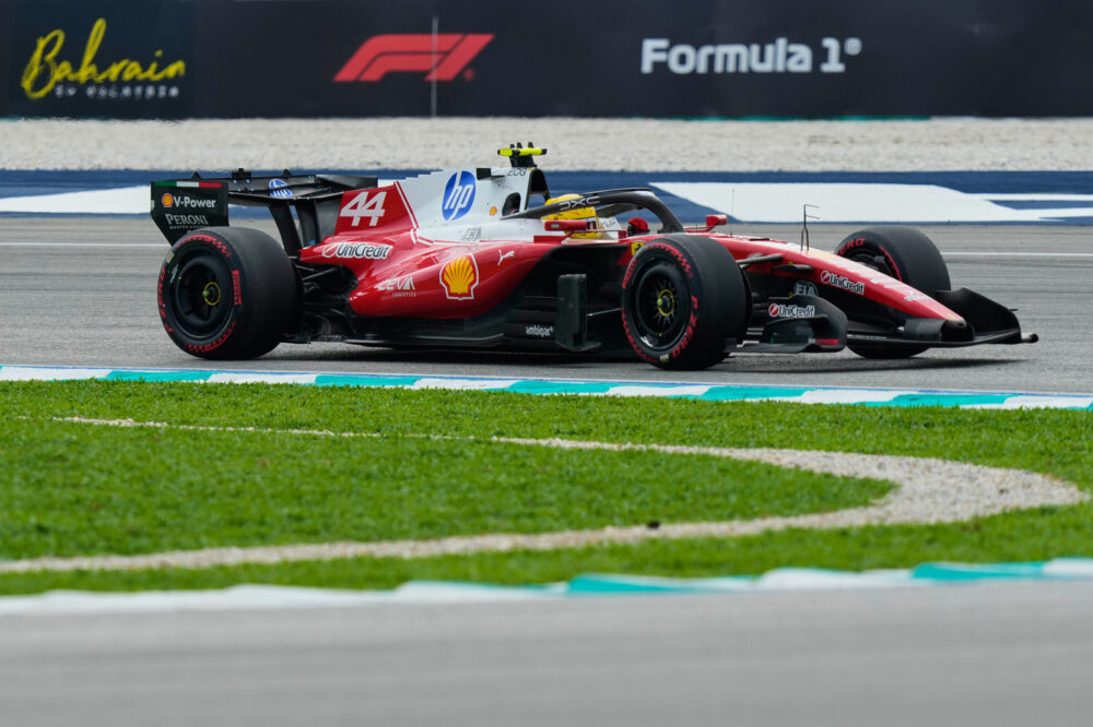 Dove vedere la F1 domani in tv, GP Bahrain a Sepang 2026: orario gara, differita TV8, streaming