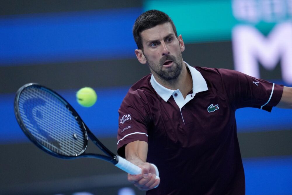 Immortale Novak Djokovic! Ferma la corsa di Zverev e accede in semifinale a Pechino!